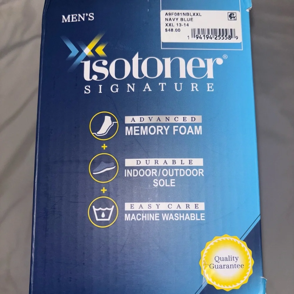Isotoner Signature Men's Blue Slippers with Soft Cream Interior Size XXL 13-14‎